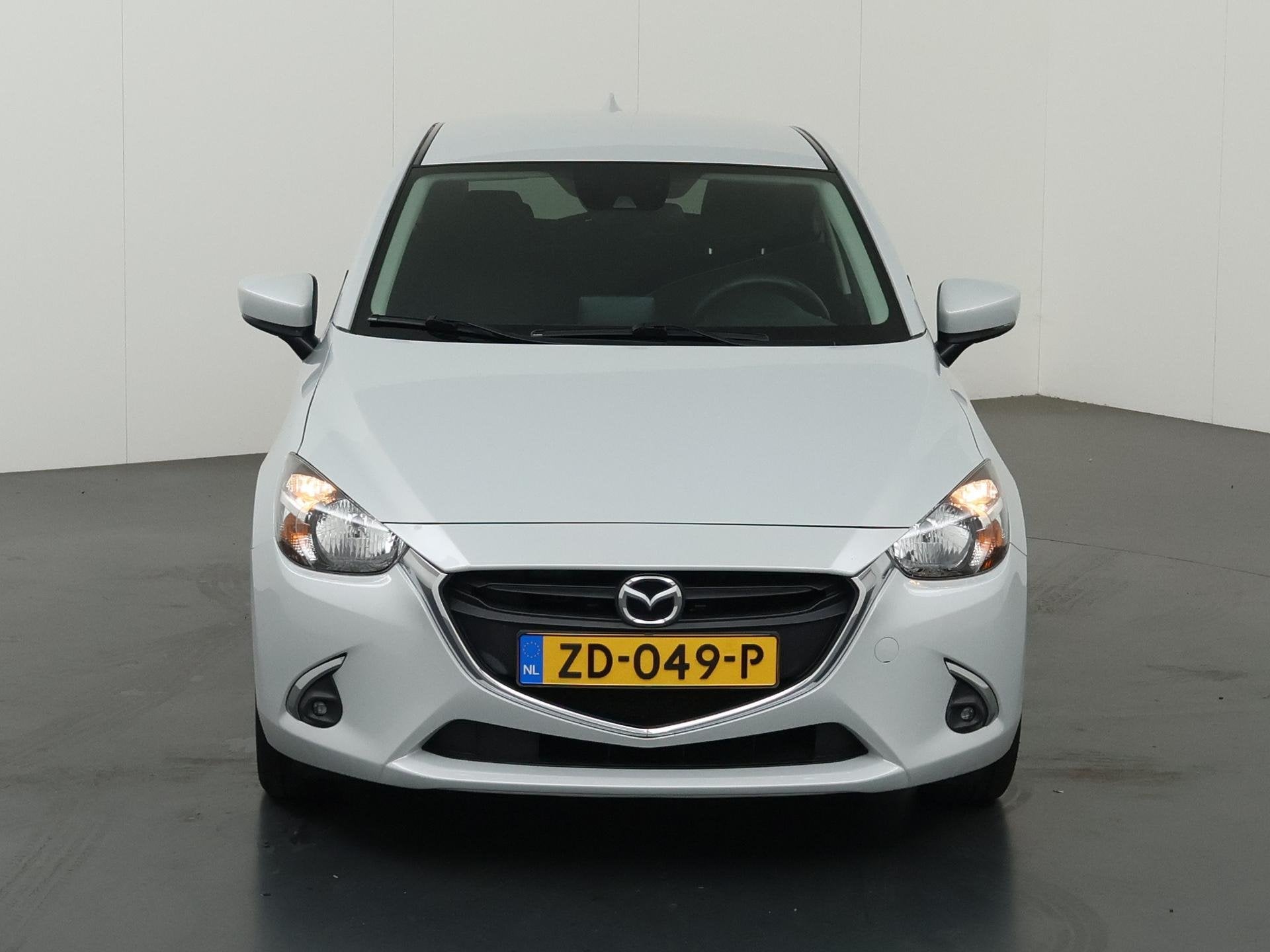 Mazda 2 1.5 Skyactiv-G Sport Selected | Navigatie | Cruise C, Auto's, Mazda, Voorwielaandrijving, Stof, Wit, Origineel Nederlands