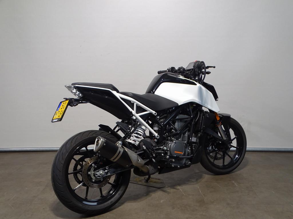KTM 390 DUKE ABS, Bedrijf, 12 t/m 35 kW, Naked bike