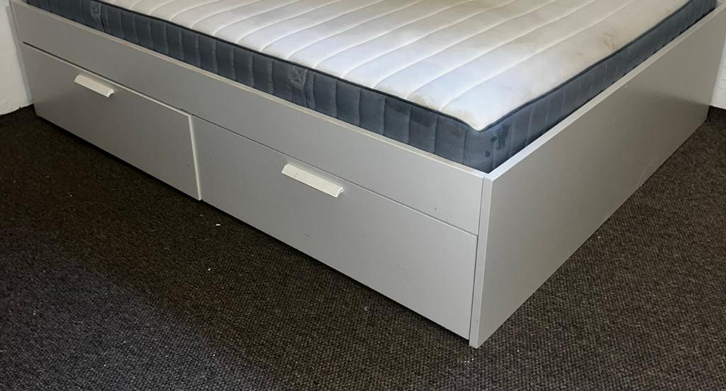 Bed met lades 2m x 2m, Ophalen, Wit, Tweepersoons, Zo goed als nieuw