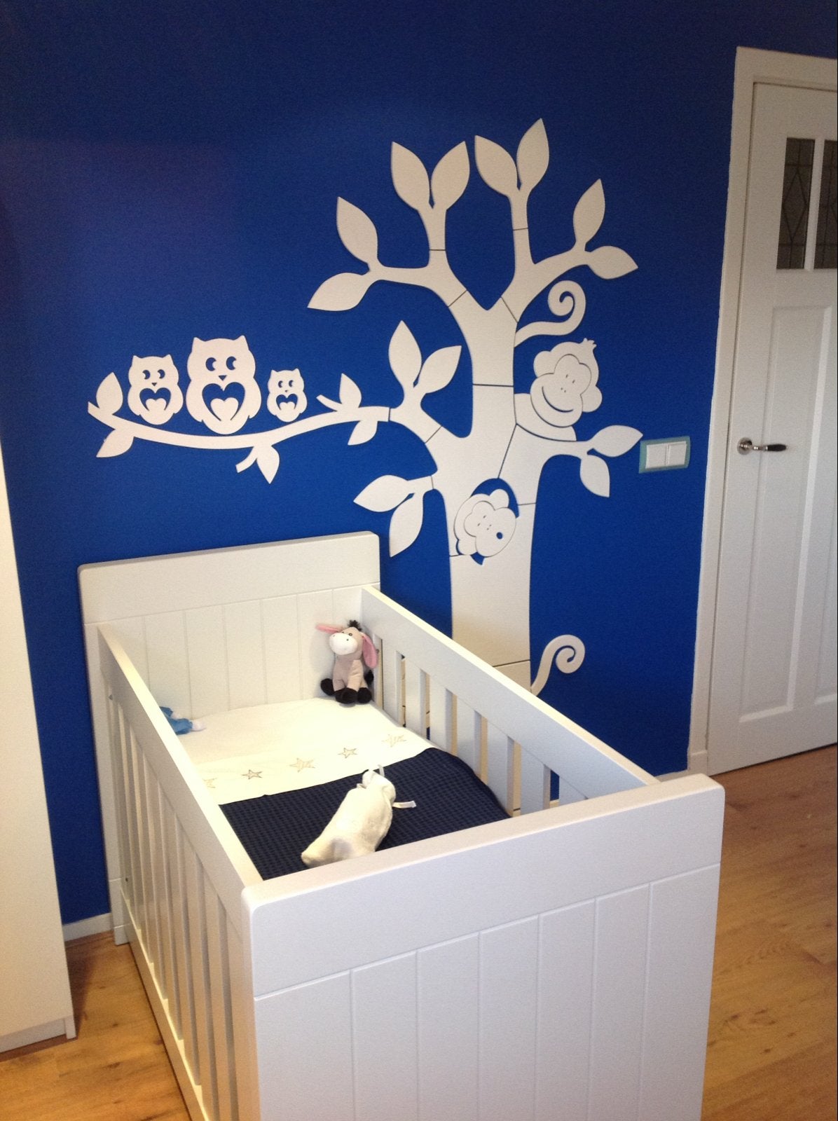 Mooie houten boom - muurdecoratie kinderkamer, Ophalen of Verzenden, Gebruikt, Wanddecoratie