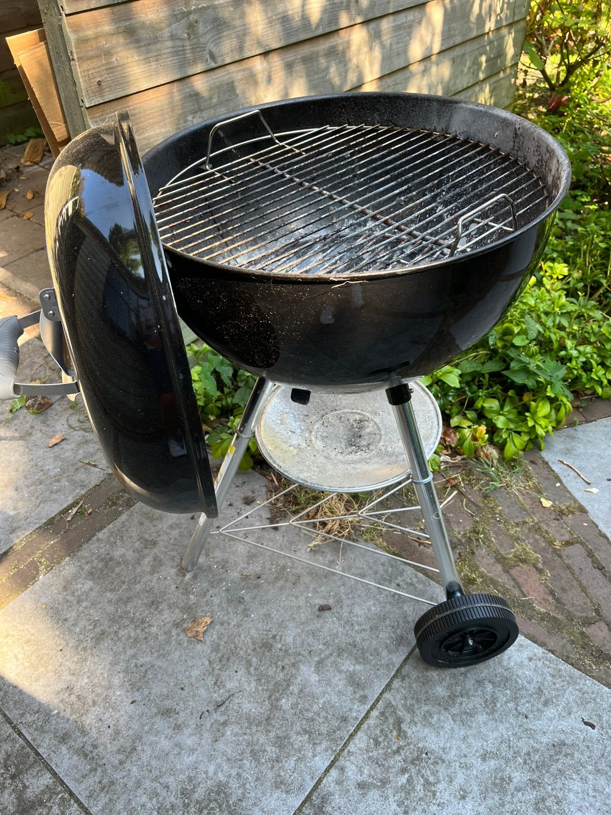 Weber bbq, Ophalen, Zo goed als nieuw