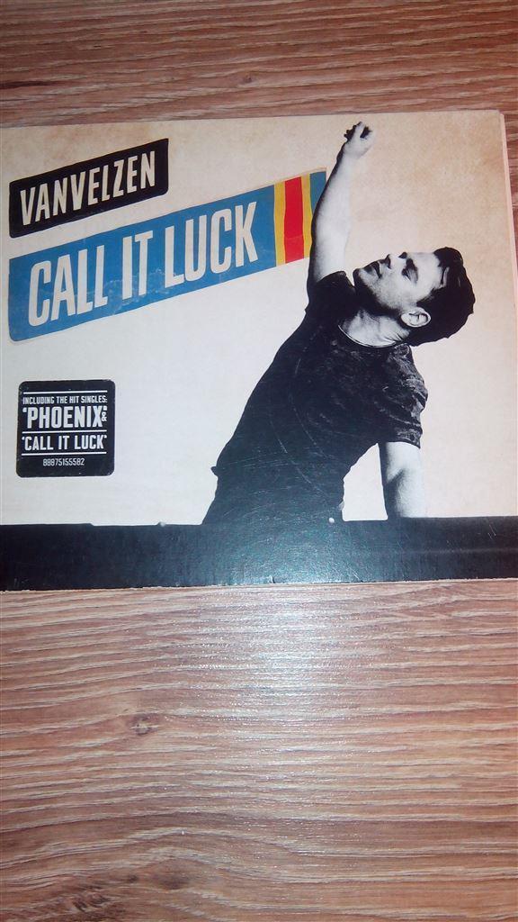 Van Velzen - Call It Luck [Gesigneerd], Cd's en Dvd's, Cd's | Pop, Zo goed als nieuw, Ophalen of Verzenden
