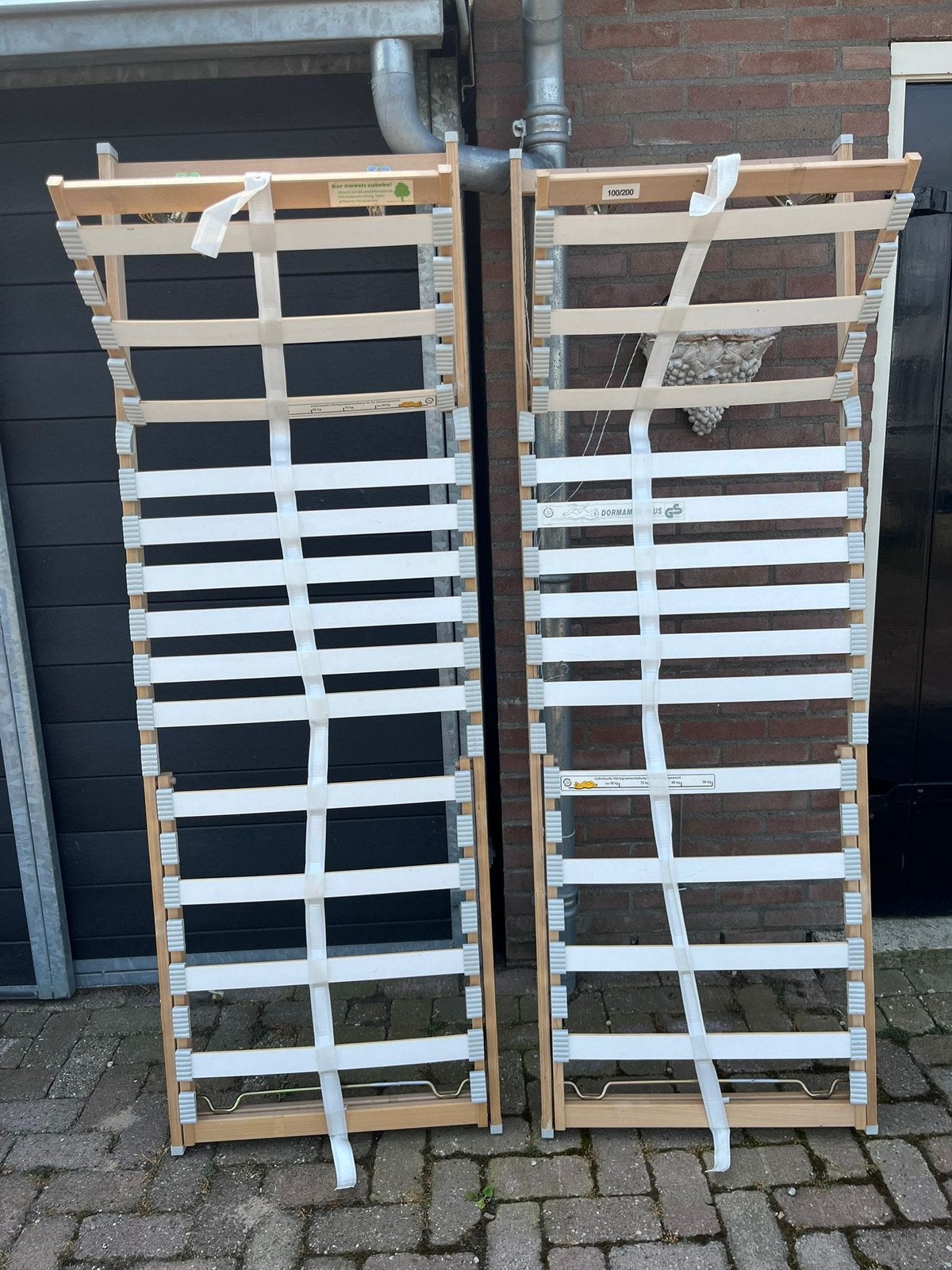 2 caravan lattenbodems + matrassen izgst, Ophalen, Zo goed als nieuw