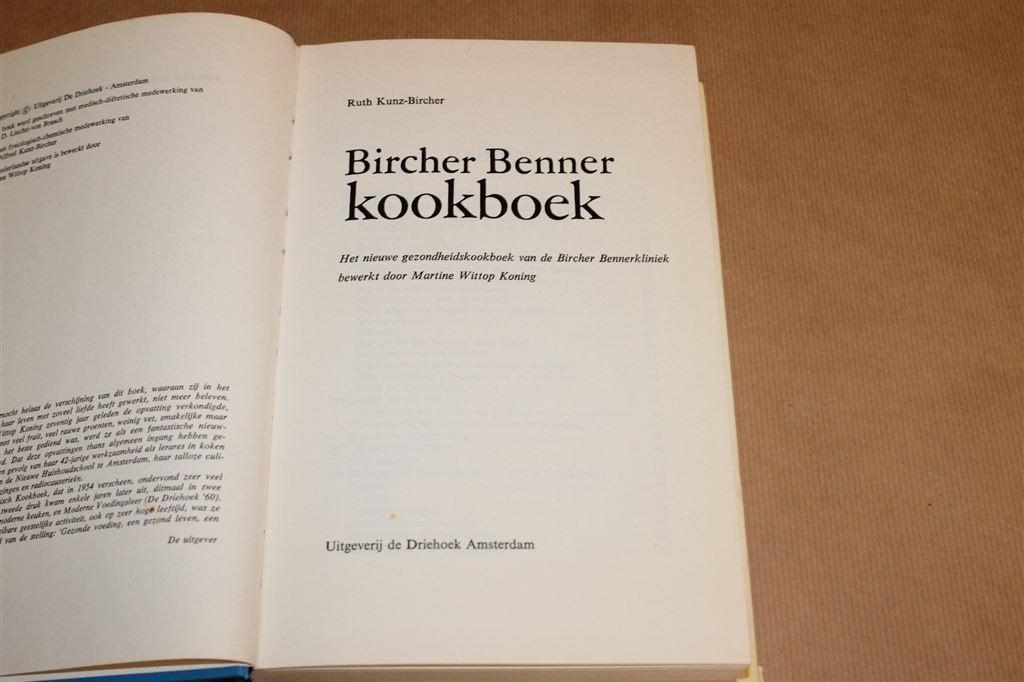 Bircher Benner Kookboek [1965] — Gezondheidskookboek, Boeken, Kookboeken, Ophalen of Verzenden, Gelezen, Italië