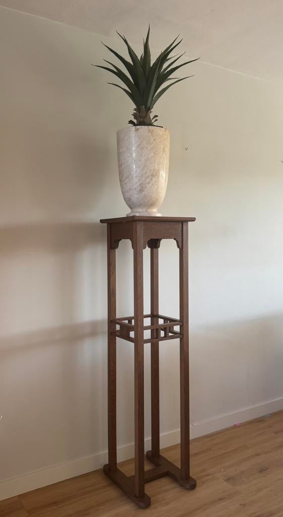Imposante art deco piëdestal, Ophalen