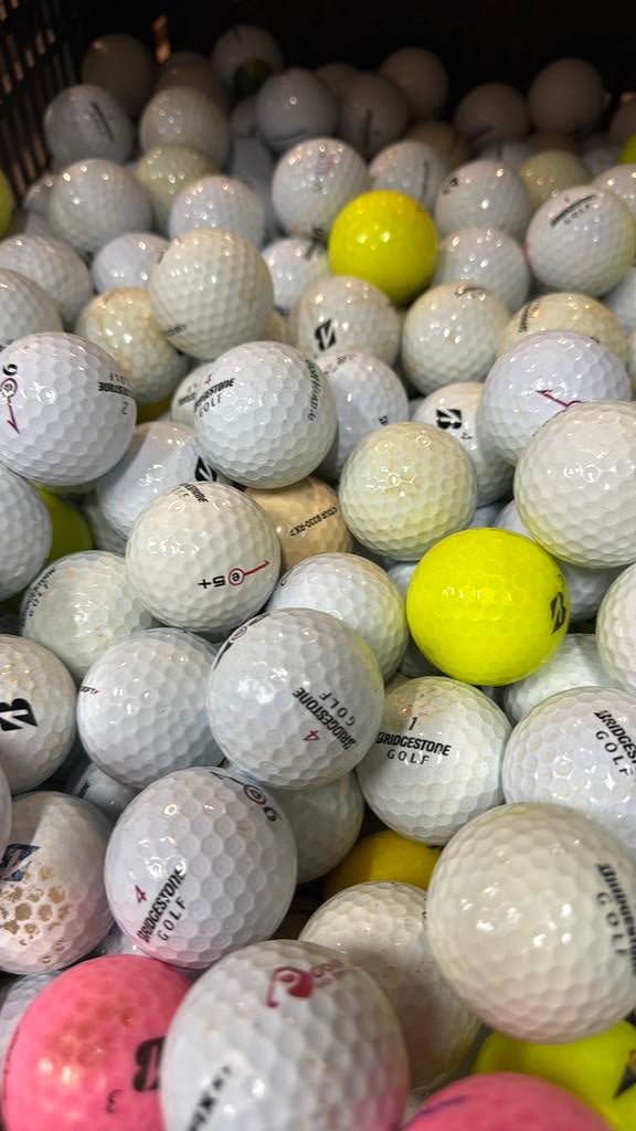 Gebruikte bridgestone golfballen 100 stuks, Sport en Fitness, Golf, Ophalen of Verzenden, Zo goed als nieuw, Bal(len)