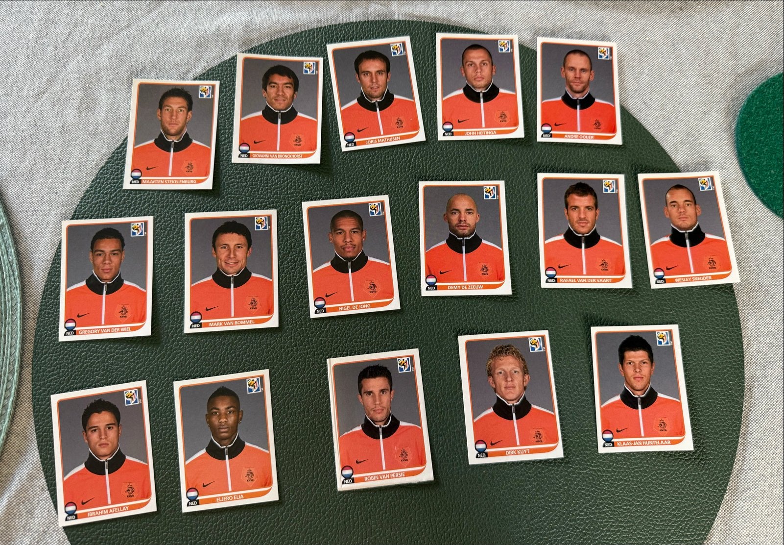 Oranje voetbalplaatjes - WK 2010 selectie, Ophalen of Verzenden, Zo goed als nieuw, Overige sporten, Poster, Plaatje of Sticker