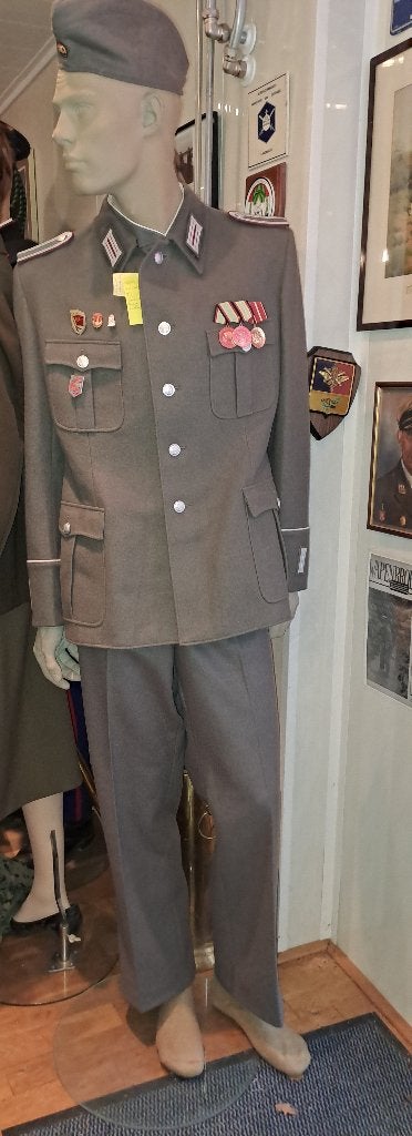 militaria infanterie gemotoriseerde  officiersrangen, Verzamelen, Militaria | Algemeen, Ophalen of Verzenden, Landmacht, Nederland