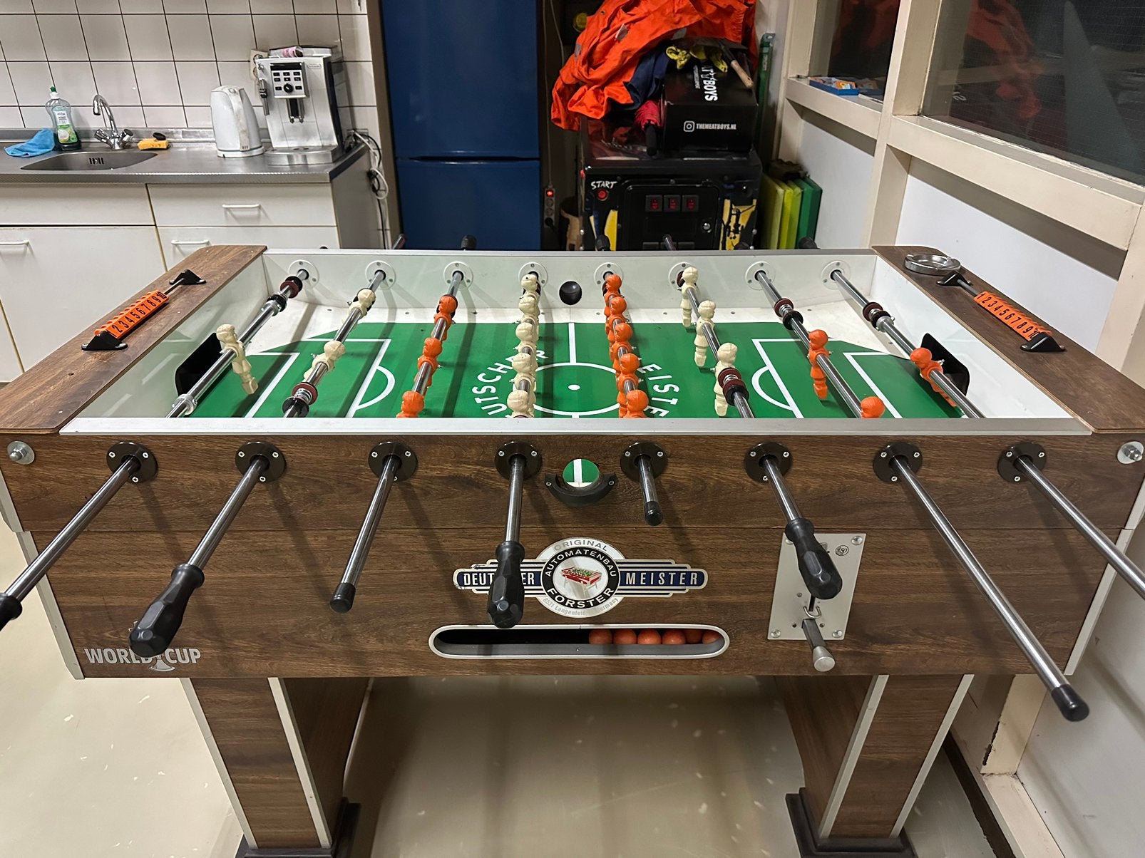 DEUTSCHER MEISTER WORLD CUP TAFELVOETBAL VOETBALTAFEL, Ophalen of Verzenden, Zo goed als nieuw