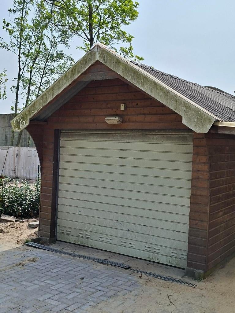 Houten schuur/garage 7,5x3, Ophalen, 3 ramen of meer, Schuur, 500 cm of meer