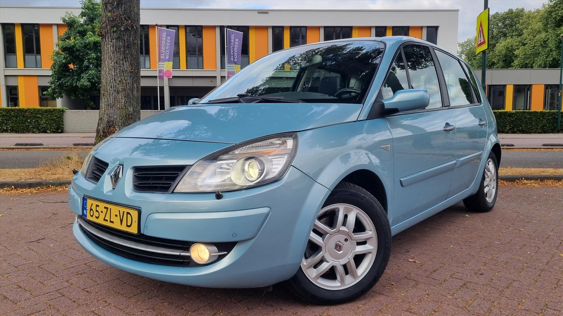 RENAULT Scenic 2.0 16V Automaat Tech Leer/ Panodak, Auto's, Renault, 1998 cc, 135 pk, Zwart, 4 cilinders