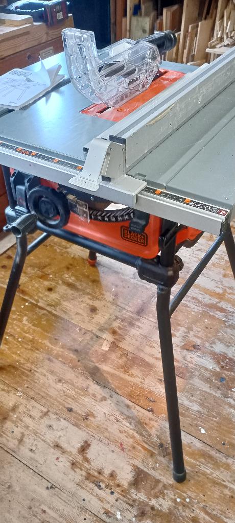 Black&Decker zaagmachine, Ophalen, Cirkelzaag, 30 tot 70 mm, 1200 watt of meer