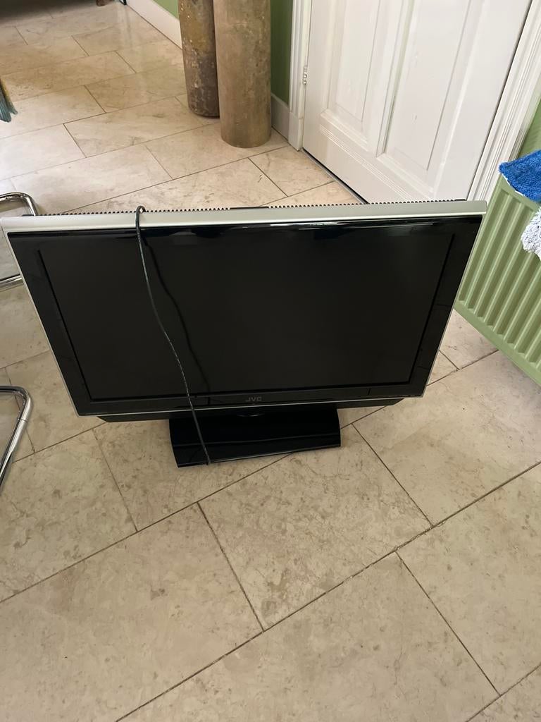 JVC LT-32P80BU LCD TV - 32 inch (78x54,5 cm), Overige merken, Gebruikt, 50 Hz, HD Ready (720p)