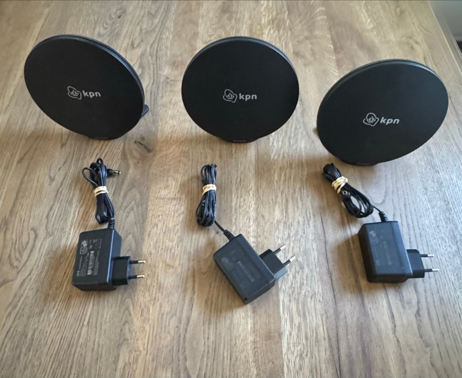 3 stuks KPN Super Wifi 2 - Zo goed als nieuw, Ophalen of Verzenden, Zo goed als nieuw, Router