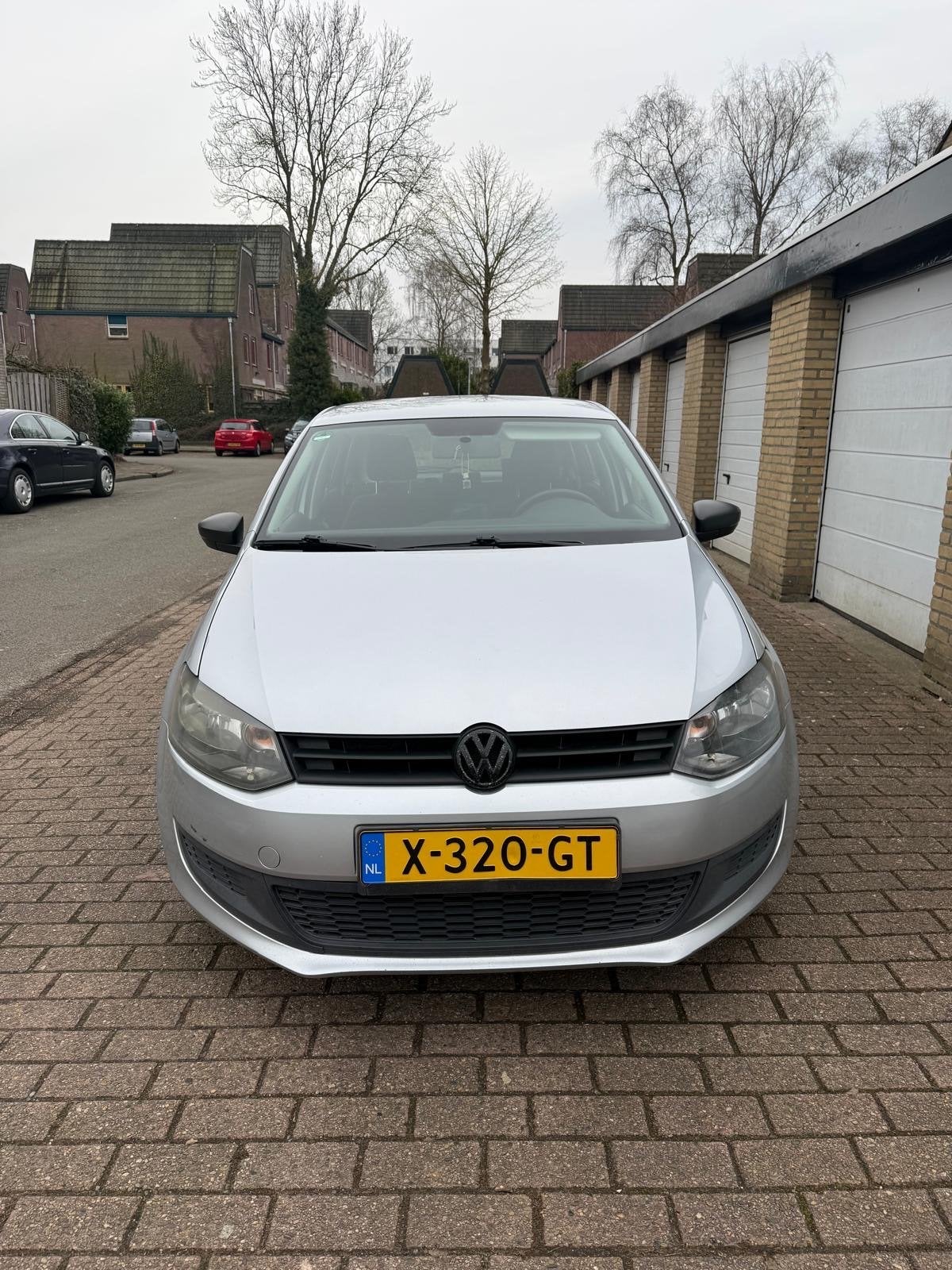 Volkswagen Polo 1.2 51KW 2009 Grijs, Voorwielaandrijving, 967 kg, 40 €/maand, 1198 cc