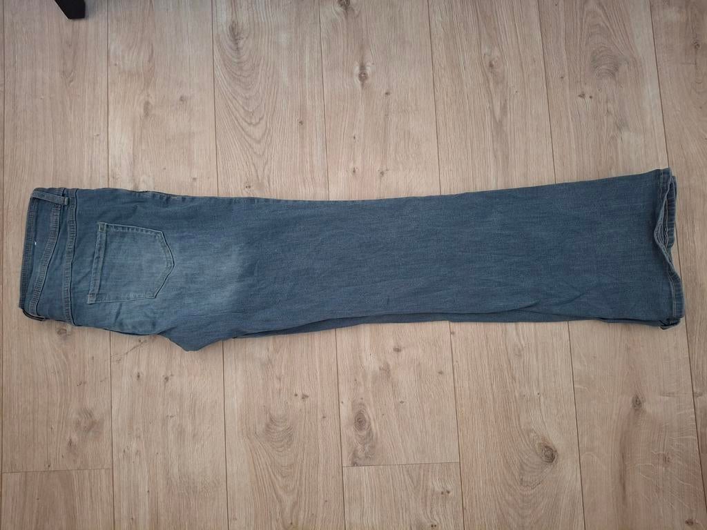 Bershka flared jeans 31x32 - Zo goed als nieuw!, Blauw, Overige jeansmaten, Zo goed als nieuw, Bershka