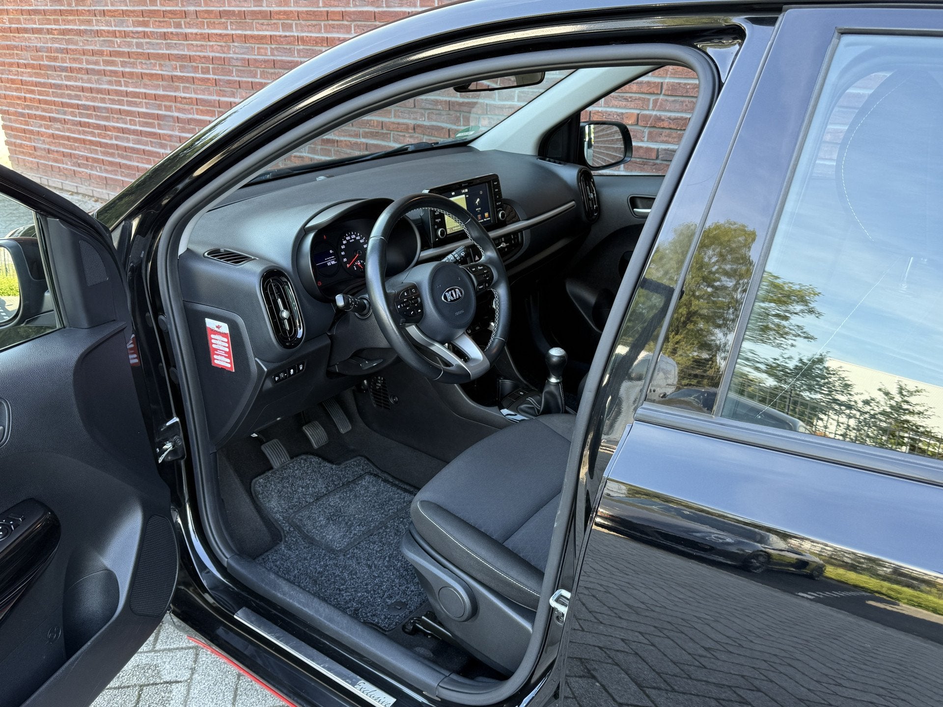 Foto 3 van Kia Picanto 1.0 CVVT First Edition rijklaar prijs (bj 2017)