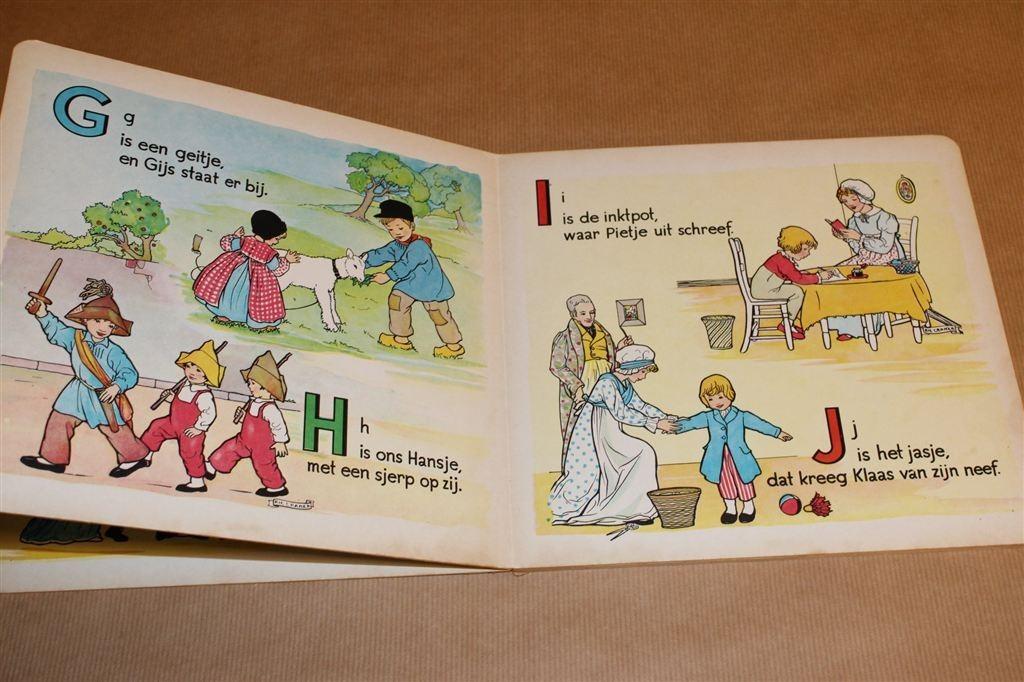 A is een Aapje — Vintage ABC Boek 1960 — Rie Cramer, Boeken, Ophalen of Verzenden, Gelezen