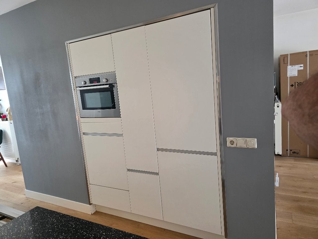 Moderne keuken met inbouwapparatuur en granieten blad, Ophalen, Wit, Graniet of Steen, Dubbelwandige keuken