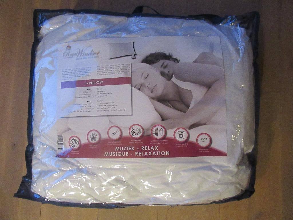 NIEUWE Royal Windsor hoofdkussen I pillow met speaker inside, Eenpersoons, Wit, Nieuw, Ophalen of Verzenden