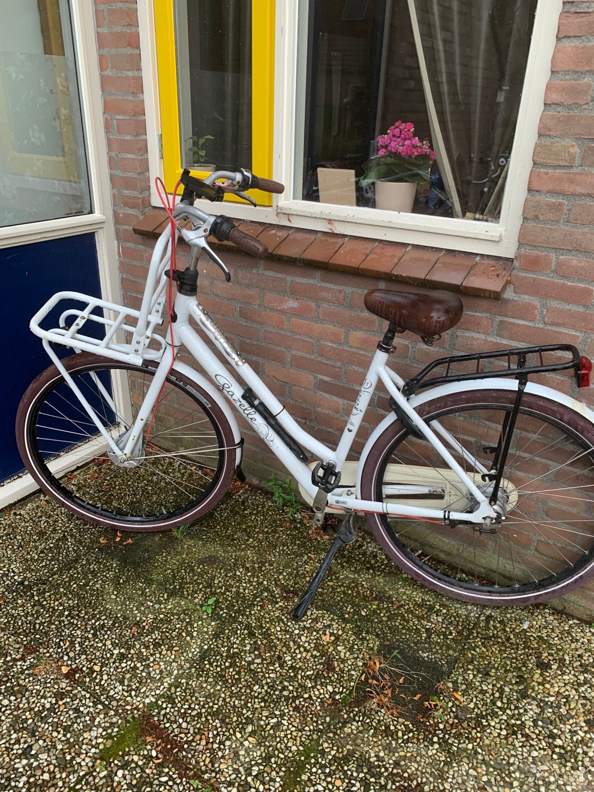 Mooie witte Gazelle damesfiets, Ophalen, Zo goed als nieuw, Gazelle