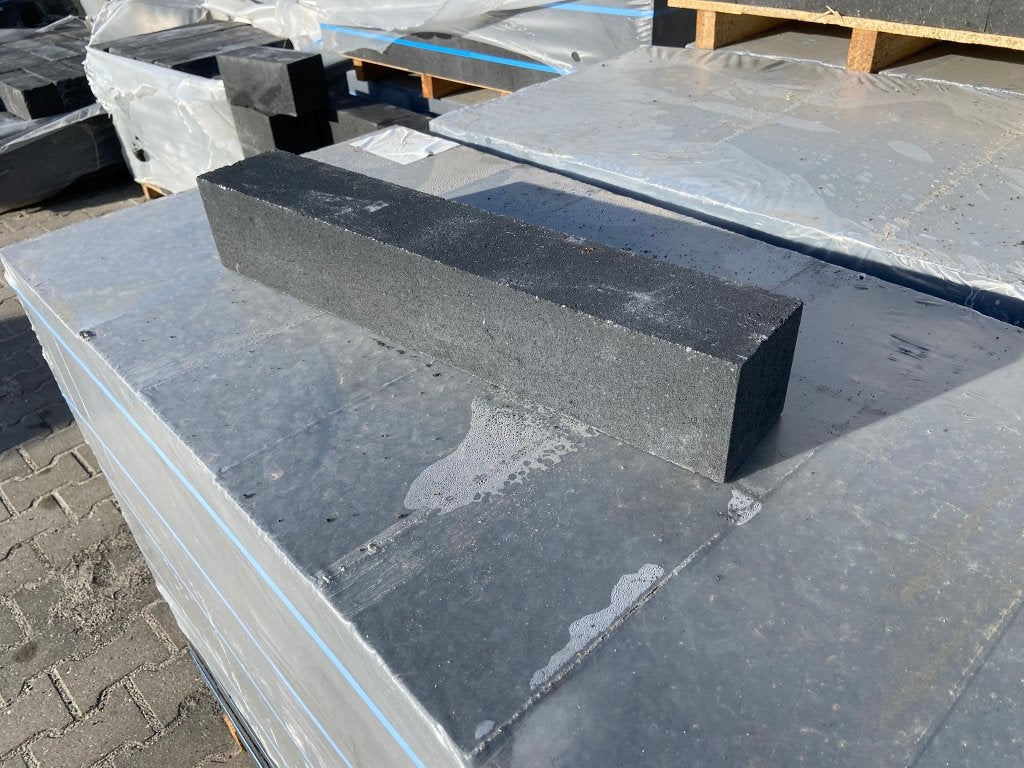 Linea blok 10x10x60 cm Zwart - J&W 7