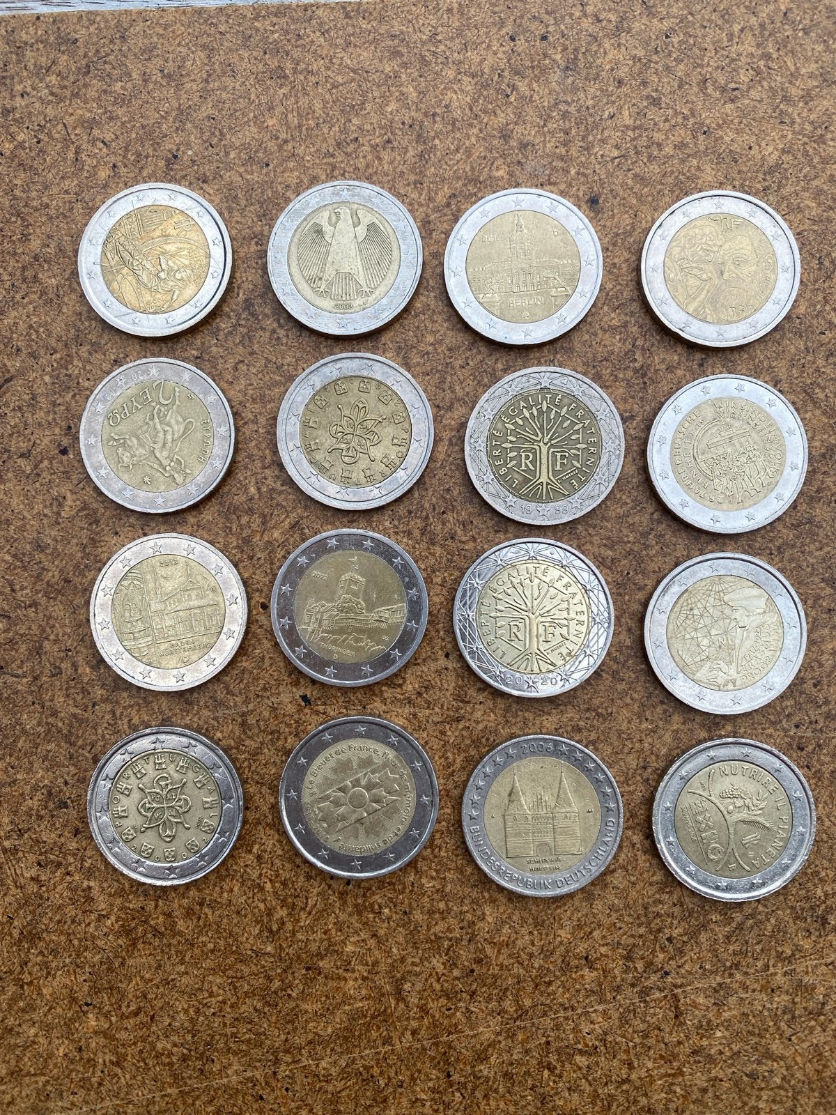 2 euro munten - Herdenkings munten, verschillende landen, Ophalen of Verzenden, Overige landen, 2 euro, Losse munt