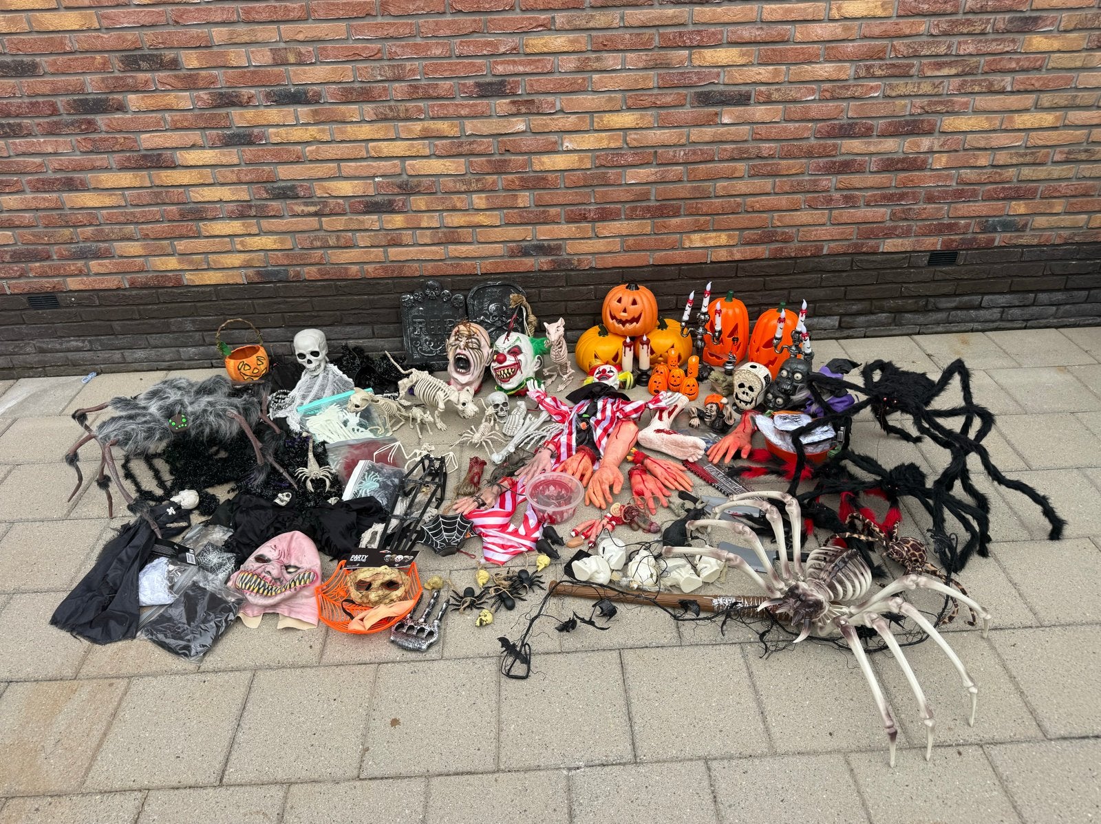 Groot Halloween Decoratiepakket: Spinnen, Skeletten, Pompoen, Ophalen of Verzenden, Gebruikt, Versiering, Halloween of Griezel