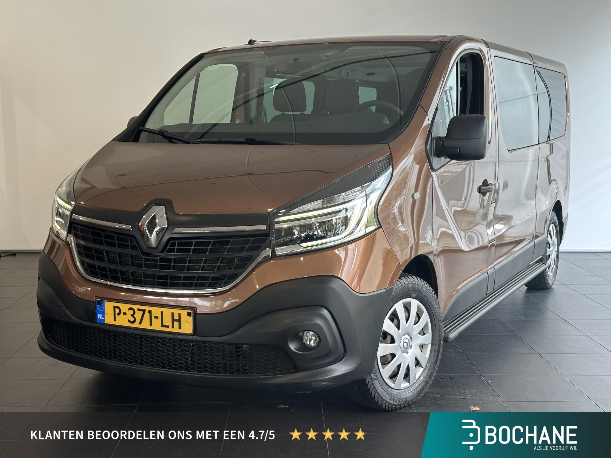 Renault Trafic Passenger 2.0 dCi 120 Grand Zen 9-PERSOONS |, Auto's, Renault, Stof, Gebruikt, 226 €/maand, Bedrijf