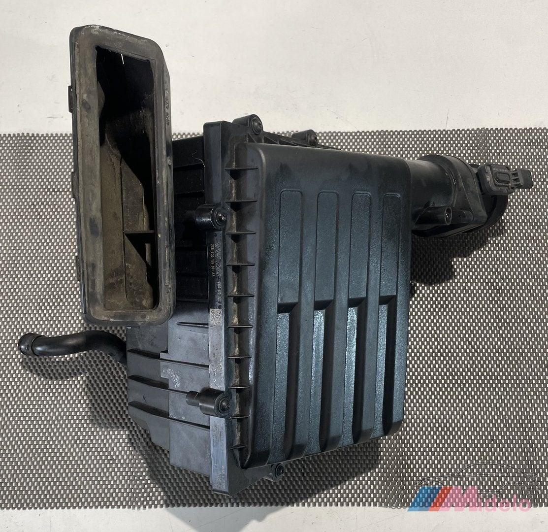 VW GOLF VII LUCHTFILTERHUIS 5Q0129607, Gebruikt, -, Volkswagen, -