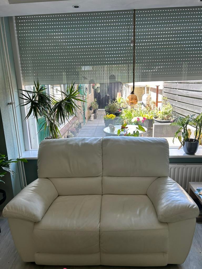 2 banken, 1 met verstelbare stoelen, Ophalen, Driepersoons, Zo goed als nieuw, Rechte bank