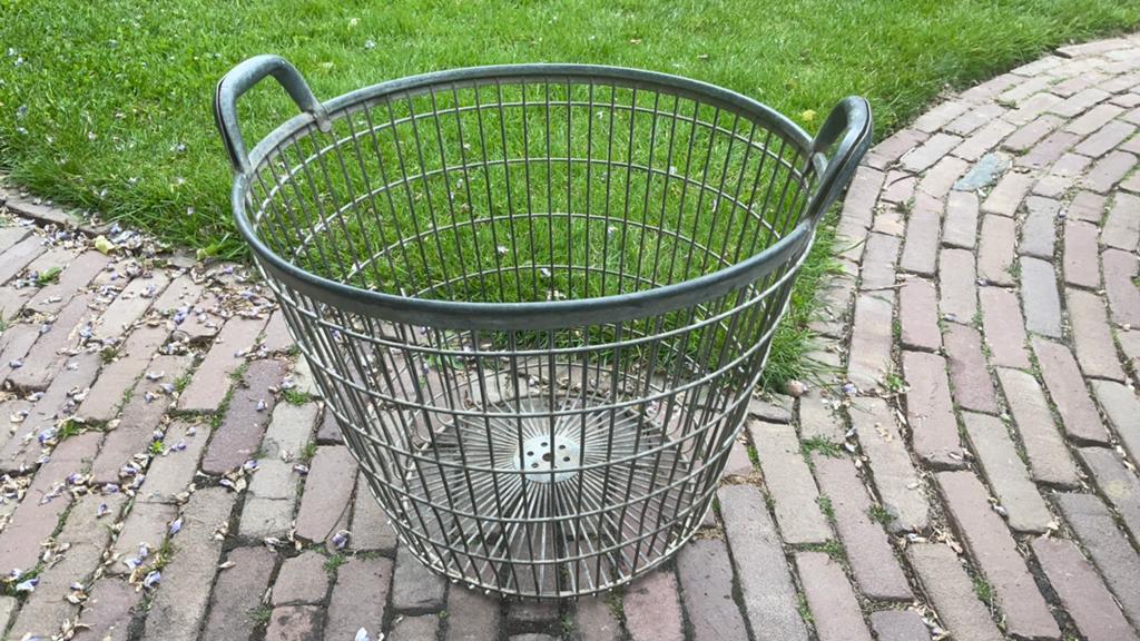 Oude aardappelmand, Ophalen, Gebruikt