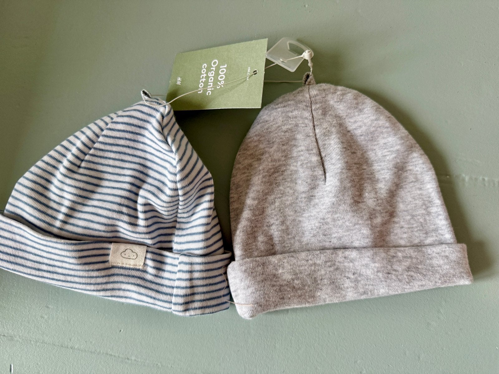 2 baby mutsen 0-3 maanden 38 cm H&M nieuw, Kinderen en Baby's, Babykleding | Mutsen, Sjaals en Wanten, Ophalen of Verzenden, Nieuw