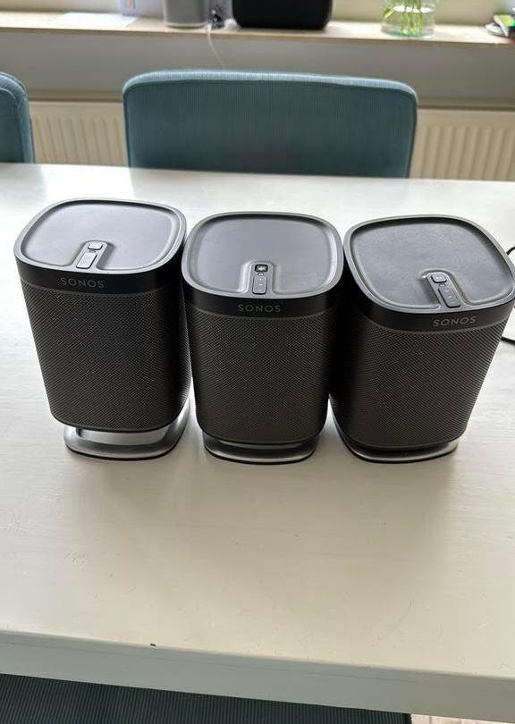 3x Sonos play 1 zwart | flexon tafelstandaard, Ophalen of Verzenden, Zo goed als nieuw, Sonos, Minder dan 60 watt