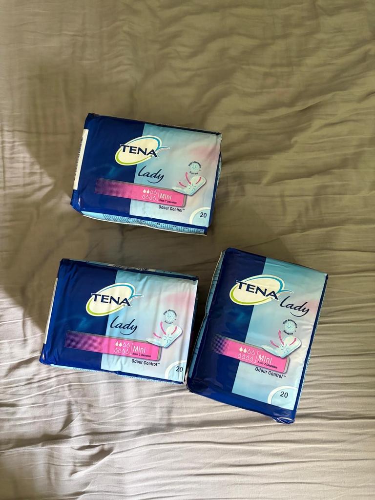 5 verpakkingen Tena lady mini, Ophalen of Verzenden, Zo goed als nieuw