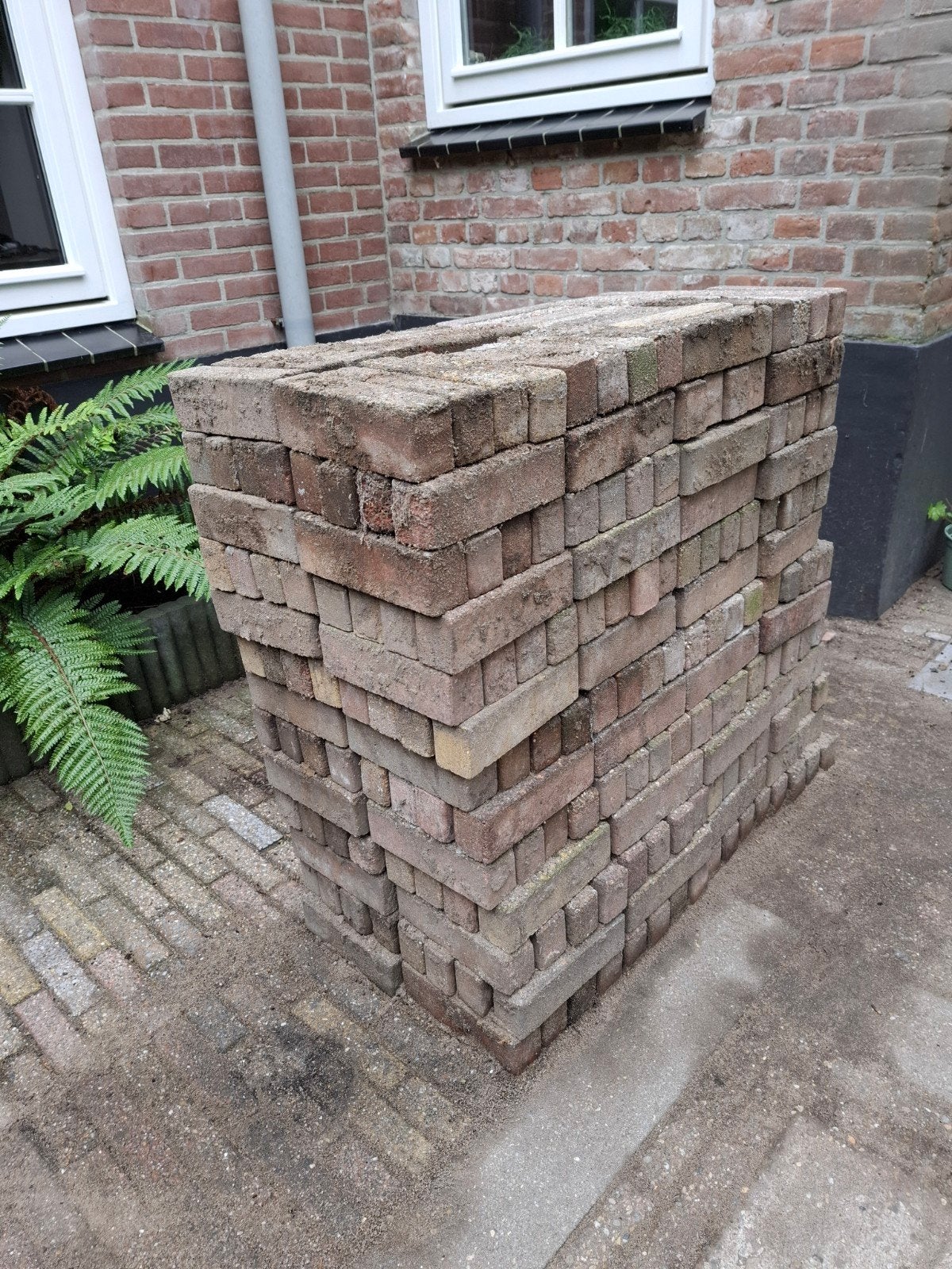 416 klinkers, div kleuren, 20x5x6 €150,00, Ophalen, Gebruikt, Beton, Klinkers
