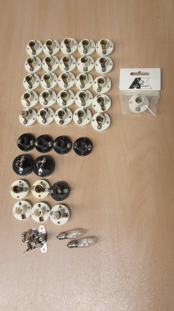 ruim 30 DwergFittingen 10mm gloeilamp, Ophalen of Verzenden, Zo goed als nieuw