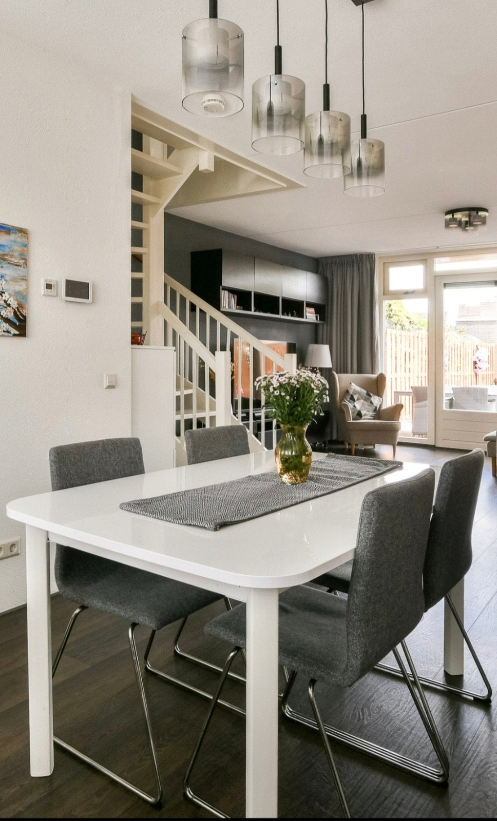 Moderne eetkamerstoelen - Grijs stof met metaal, Ophalen, Zo goed als nieuw, Stof, Vier