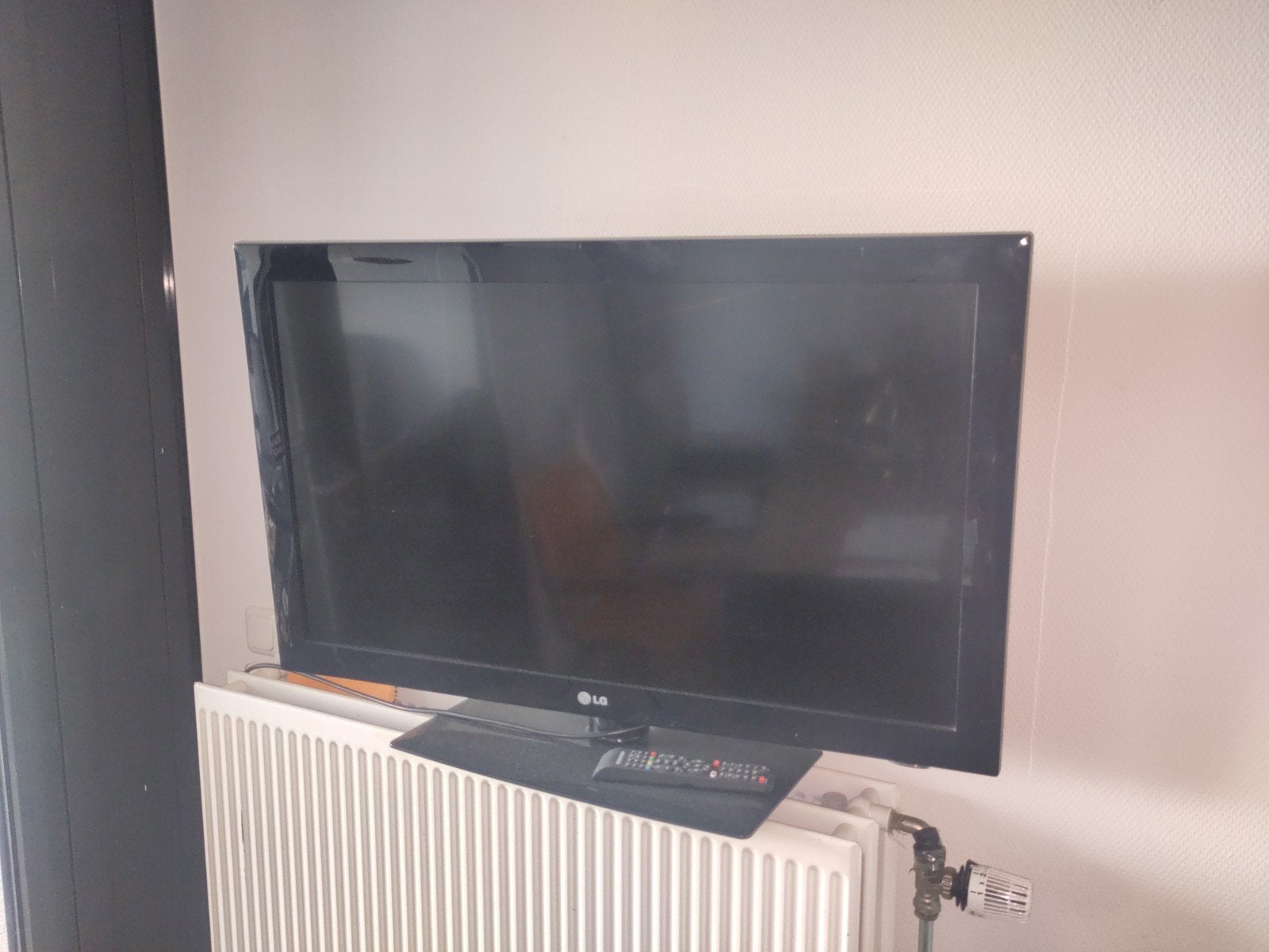 LG 37 inch televisie met afstandsbediening, Ophalen, 50 Hz, LG