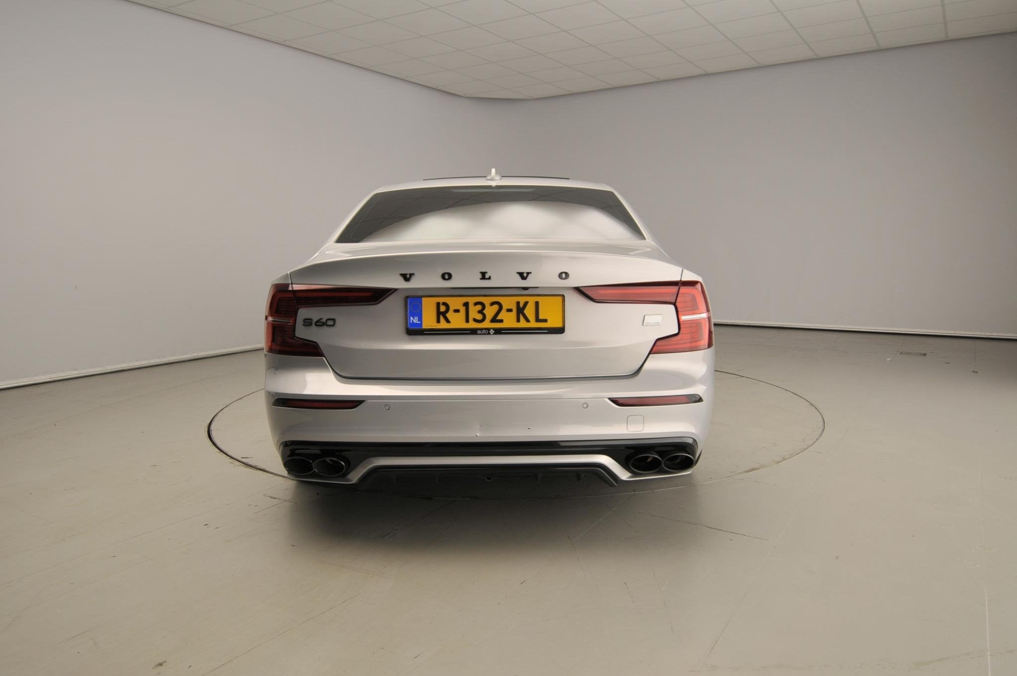 Volvo S60 2.0 Recharge T6 AWD Plus Dark Leder / Trekhaak / S, Auto's, Automaat, Gebruikt, Euro 6, 4 cilinders