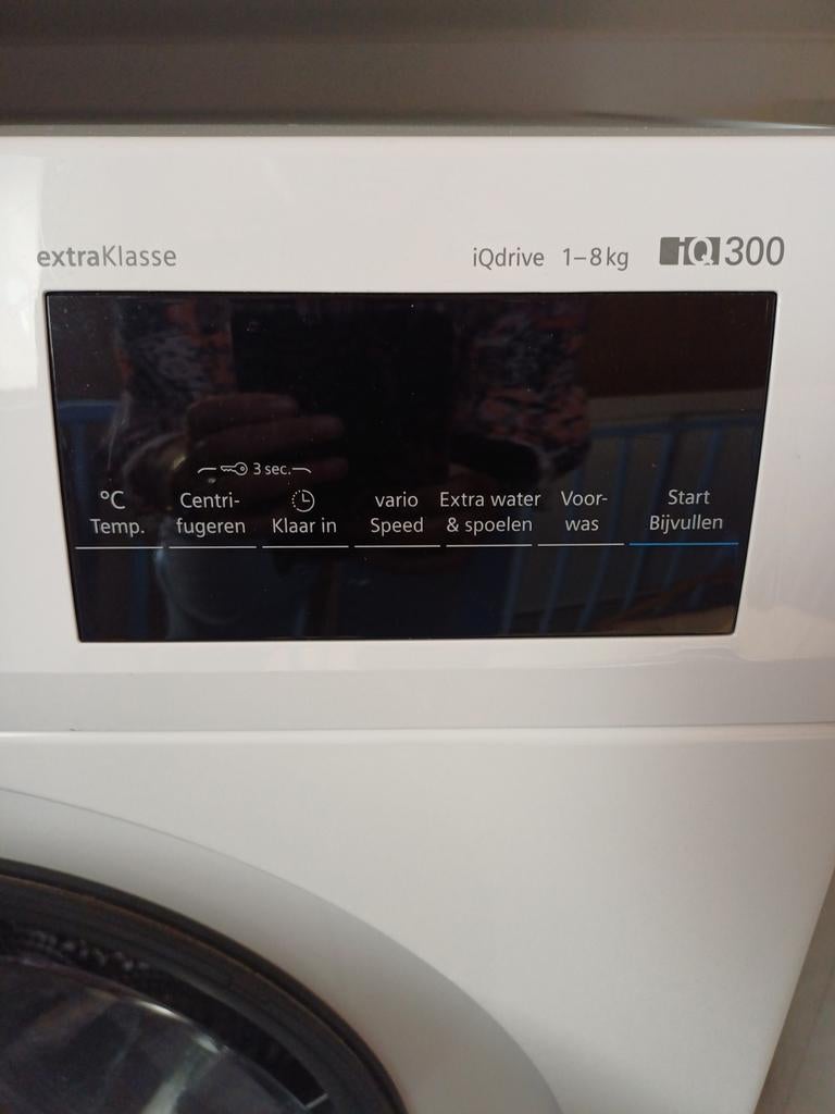 Siemens iQ300 Wasmachine 8 kg, Ophalen, 1200 tot 1600 toeren, Gebruikt, Minder dan 85 cm