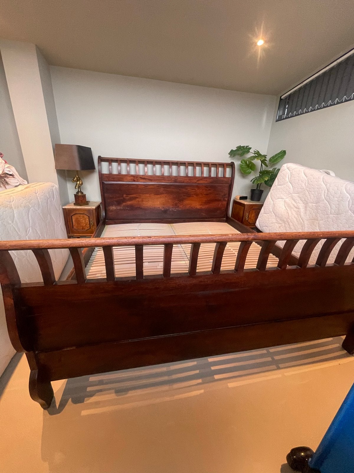 Massief houten balinees tweepersoonsbed met lattenbodem 2, Huis en Inrichting, Slaapkamer | Bedden, Gebruikt, Bruin, Tweepersoons