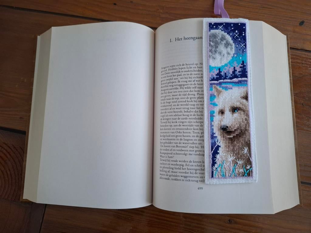 Geborduurde boekenlegger Wolf., Ophalen of Verzenden, Nieuw