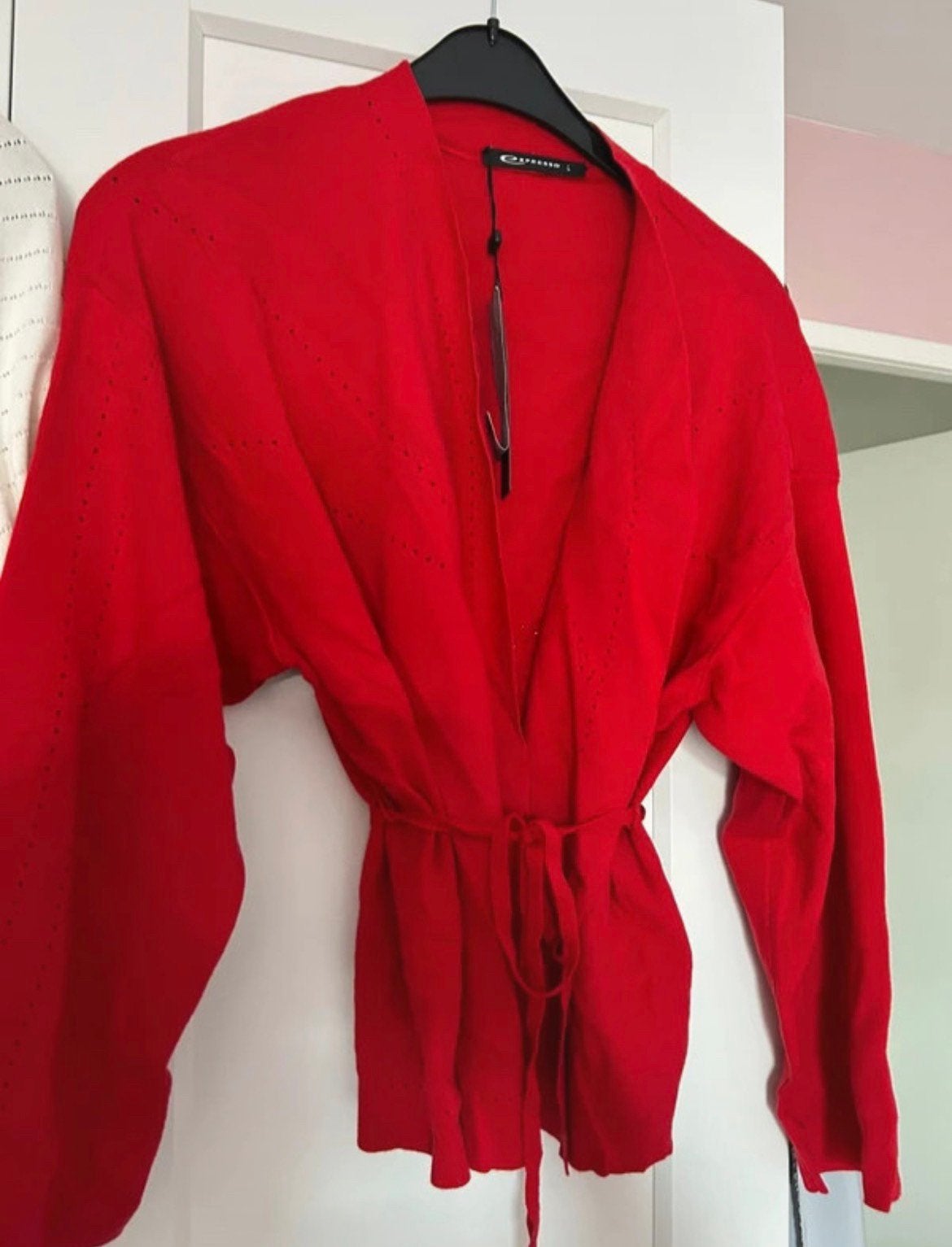 Nieuw rood vestje expresso maat L, Kleding | Dames, Ophalen of Verzenden, Nieuw, Maat 42/44 (L), Rood