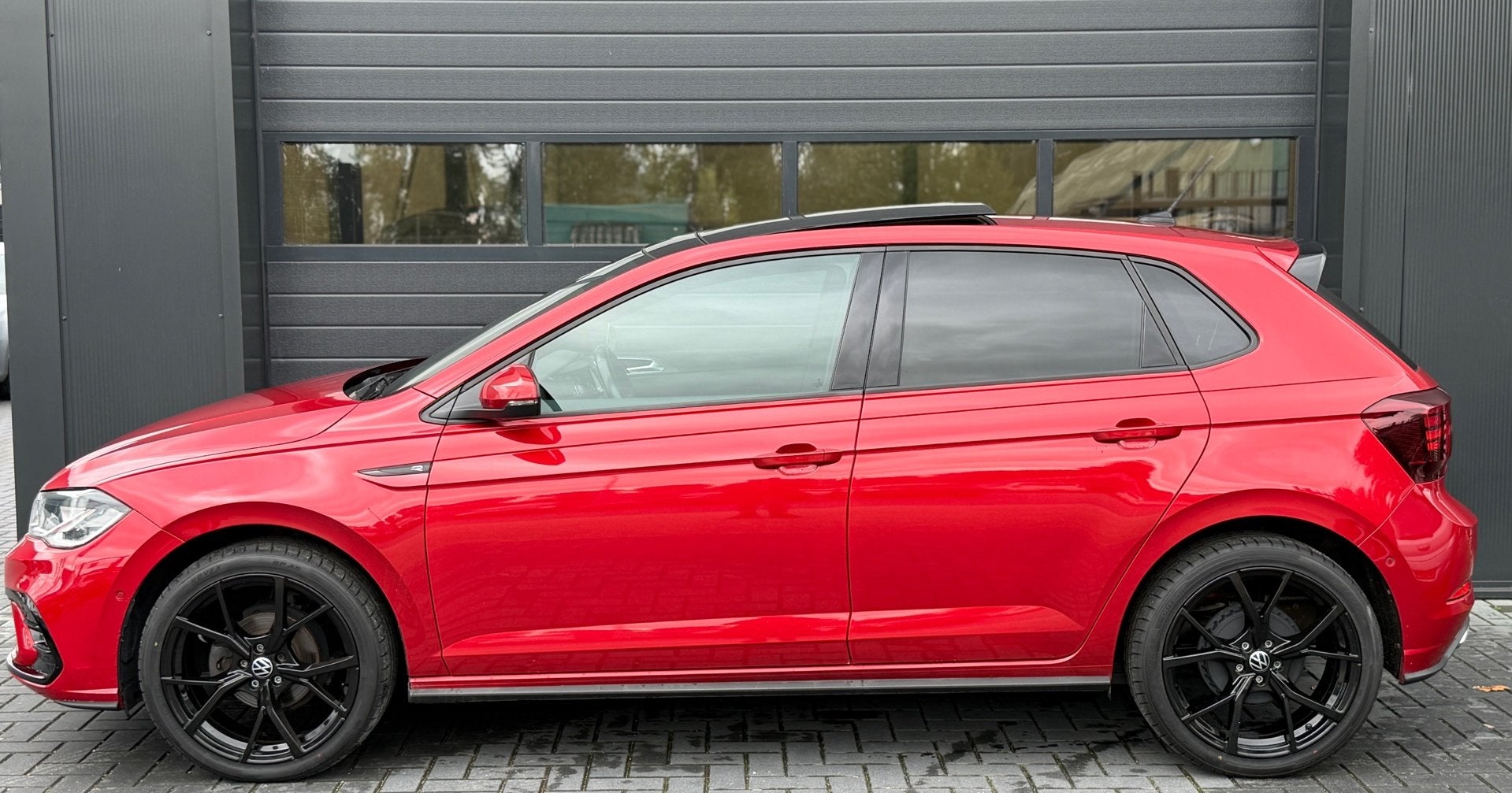 Volkswagen Polo 1.0 TSI R-Line|Pano|IQ|Camera|Carplay|, Auto's, Voorwielaandrijving, Stof, Gebruikt, Zwart