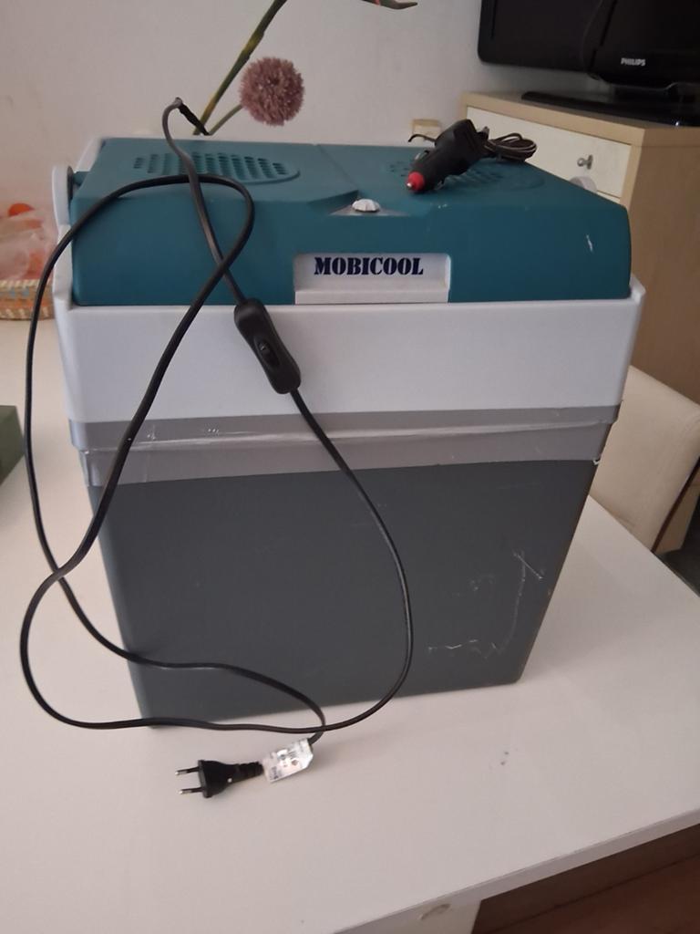 Te koop, Mobicool elektrisch koelbox voor auto 12V, Caravans en Kamperen, Koelboxen, Ophalen, Elektrisch