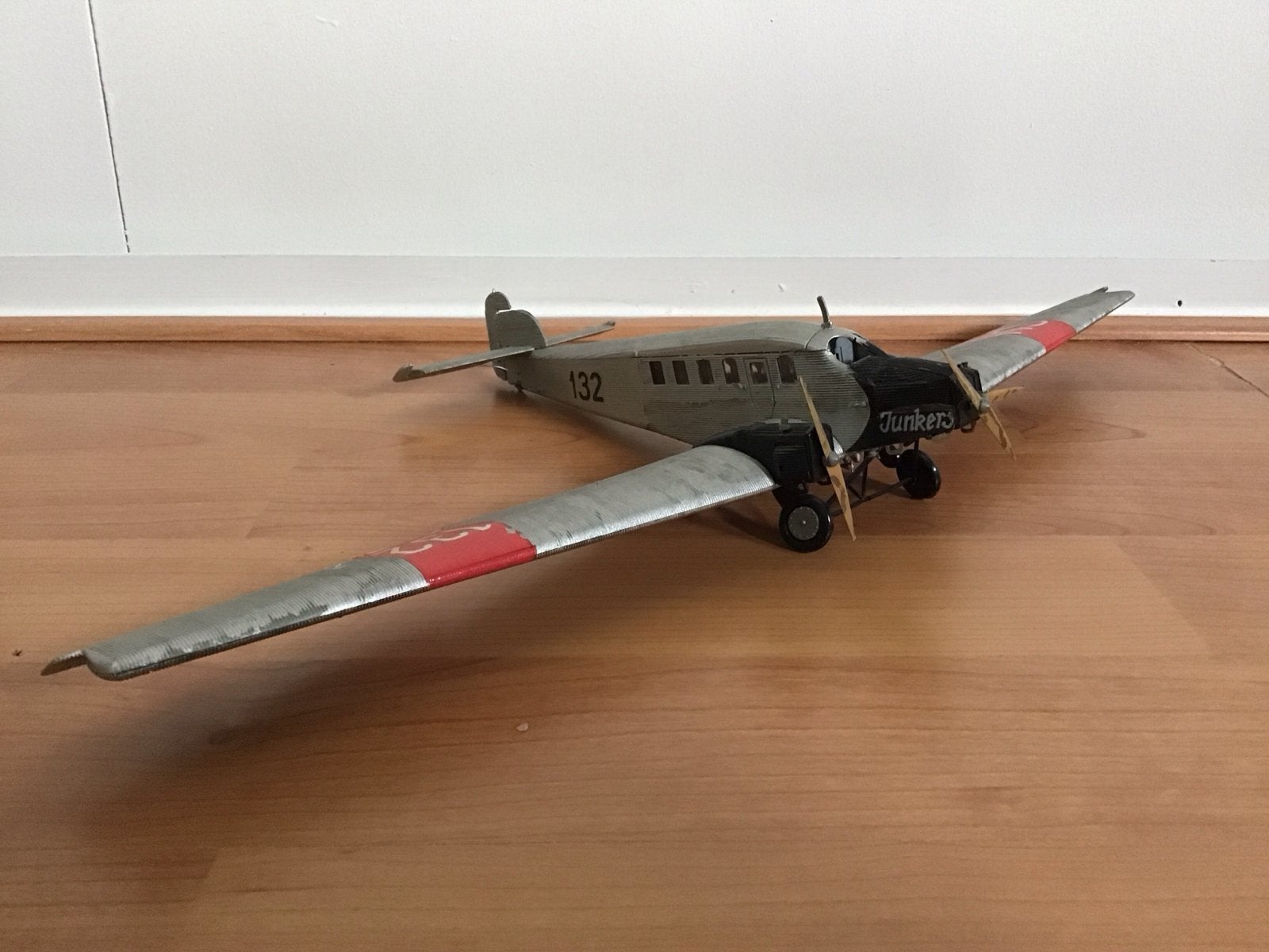 Junkers Ju 52 Vliegtuigmodel - Tante Ju, Overige merken, 1:72 tot 1:144, Gebruikt, Ophalen of Verzenden