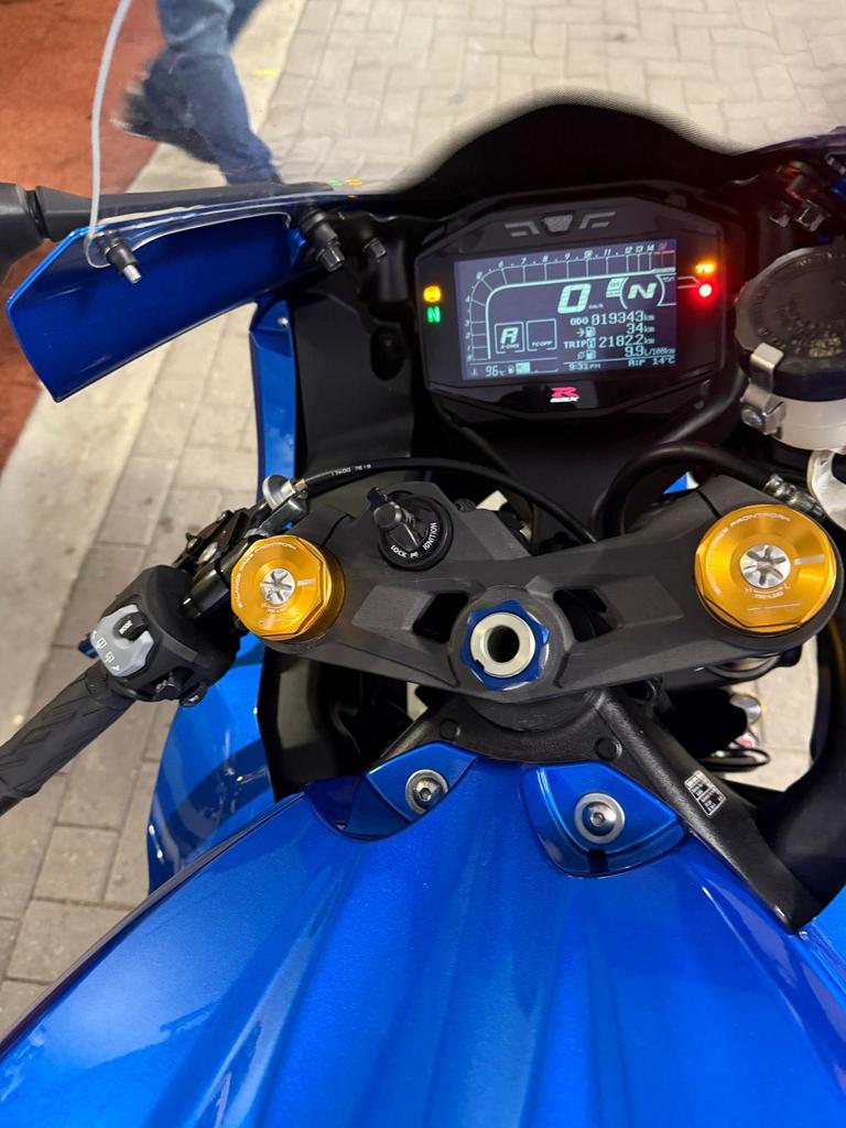 Suzuki GSX R1000, Particulier