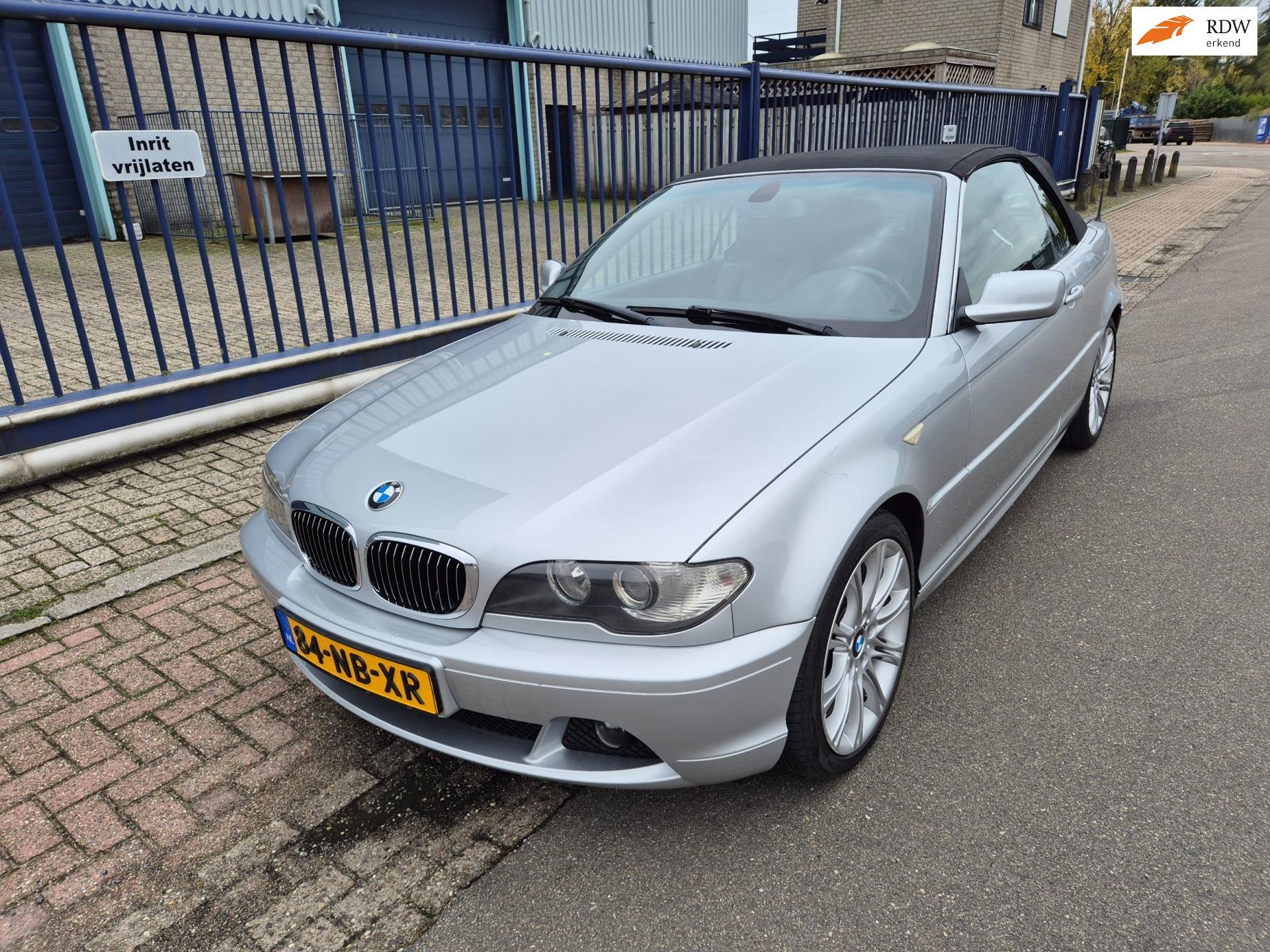 BMW 3-serie Cabrio 320Ci AUT. *CLIMA*LEER*18 INCH*NIEUWSTAAT, Auto's, BMW, Achterwielaandrijving, Gebruikt, Zwart, Cabriolet