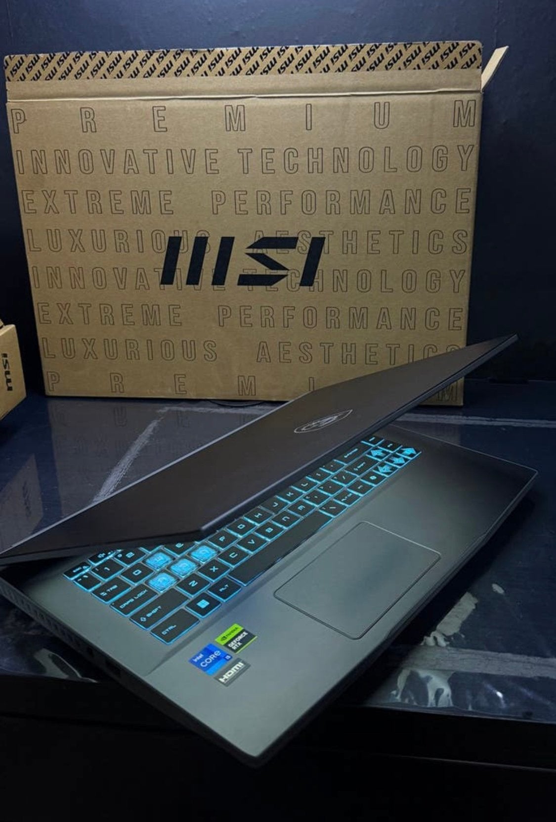 MSI thin 15inch B12UC-2013NL gaming laptop - nieuwstaat, Computers en Software, Ophalen, Met videokaart, 2 tot 3 Ghz, Zo goed als nieuw